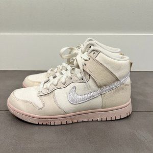 Size 8.5 Womens Nike Sand and Dusty Pink High Dunks